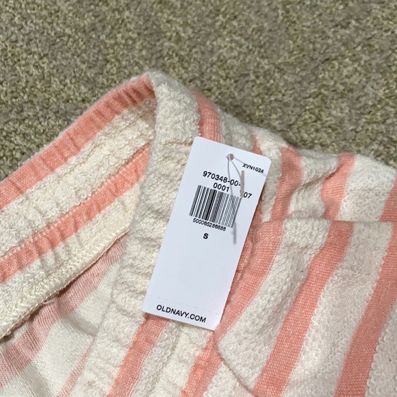 NWT Old Navy Cream and Salmon Pink Striped Soft Comfortable Terry Cloth Shorts. - Picture 4 of 5